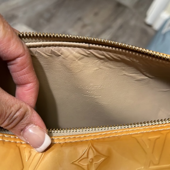 Pre loved authentic Vernis yellow/orange LV - Picture 6 of 12